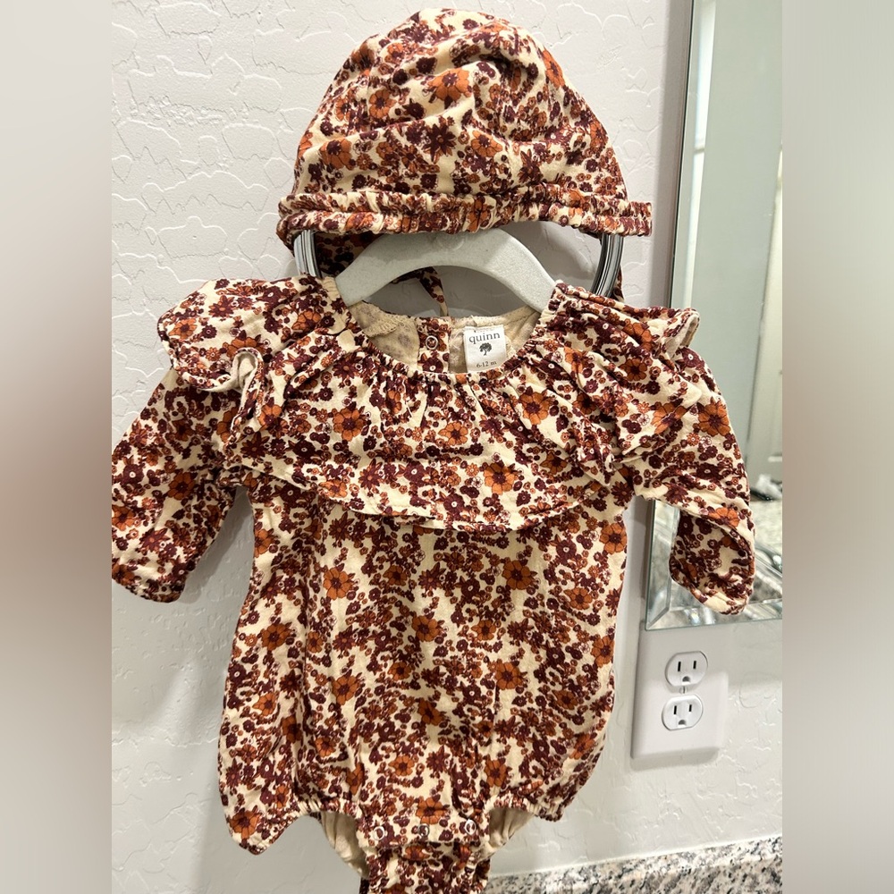Kate Quinn romper with matching bonnet 6-12 months
